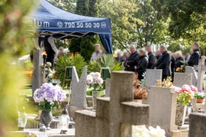 Ceremonia pogrzebowa (27)