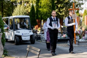 Ceremonia pogrzebowa (58)